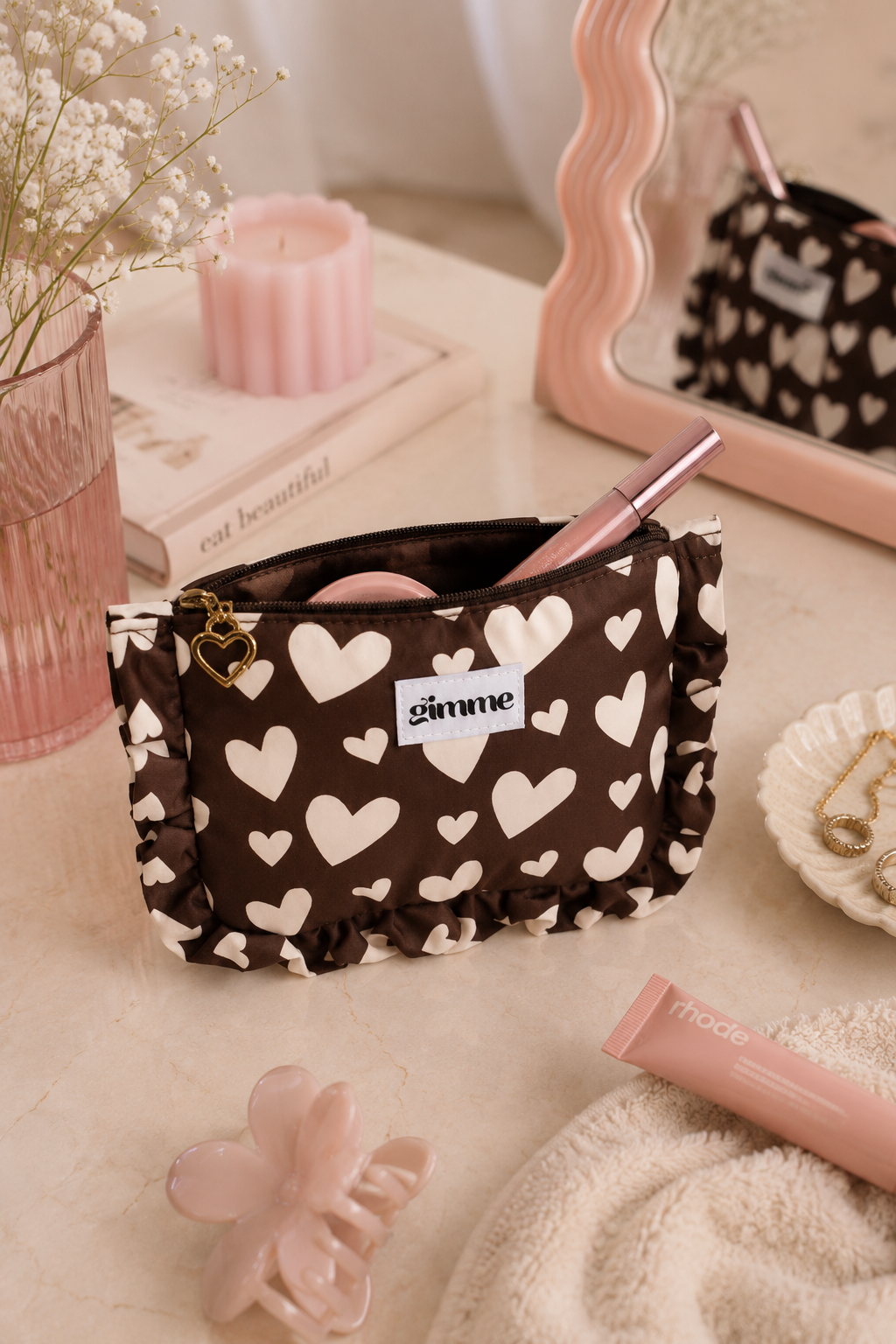 Heart Love Toilettas – Bruine Make-up Tas met Hartjes & Ruffle Details M011