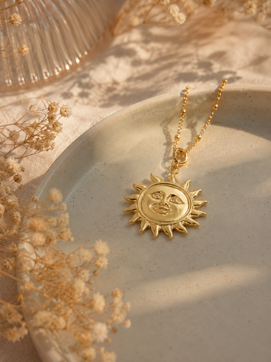 Golden Sun Charm – Stainless Steel Zon Hanger FREE gift F008