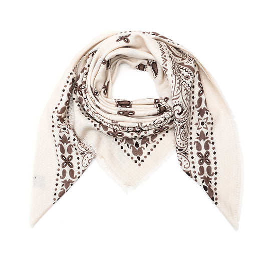Bohemian Chic – Zachte Sjaal met Paisleyprint beige Z018