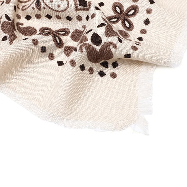 Bohemian Chic – Zachte Sjaal met Paisleyprint beige Z018