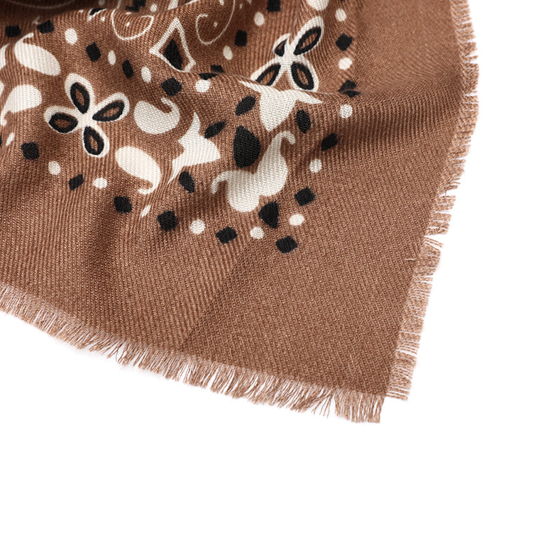 Bohemian Chic – Zachte Sjaal met Paisleyprint Kaki Z016