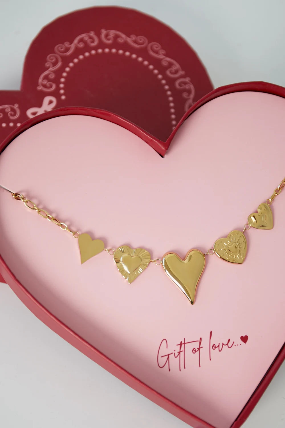 Cadeaubox 1 ketting harten mix C007